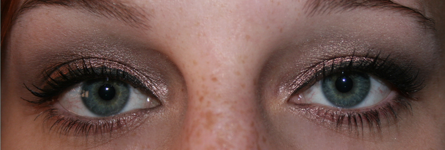 Make-Up avec "High Shine Eyecolor" Meteorite de bareMinerals