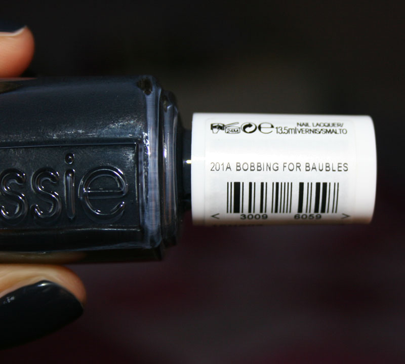 Bobbing for Baubles - Essie Bobbing for Baubles - Essie