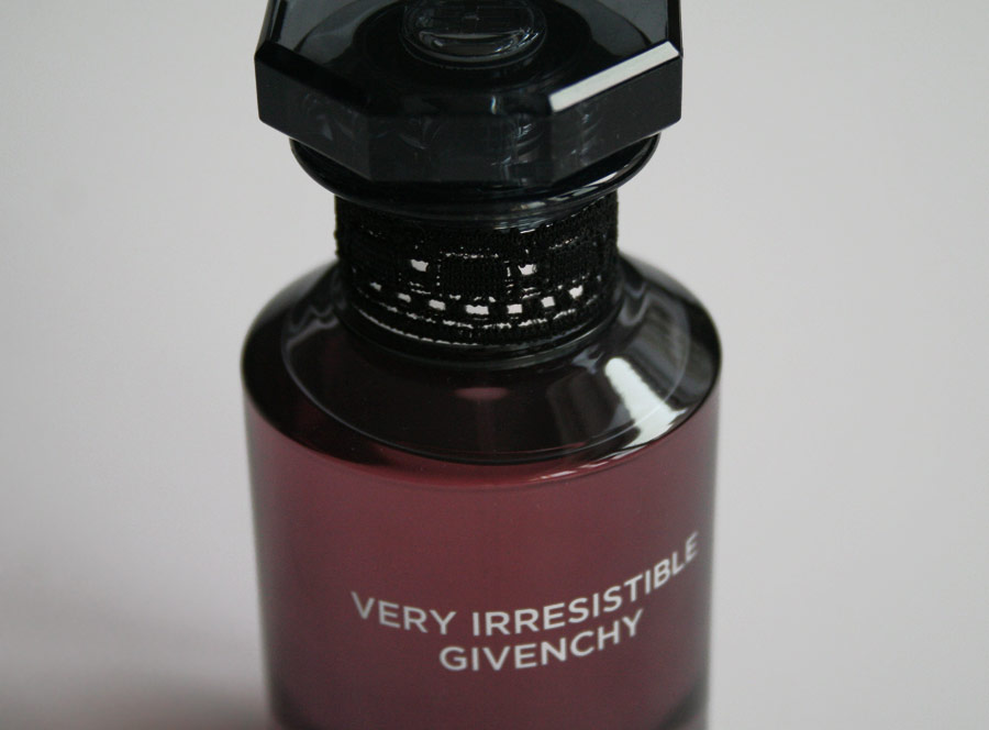 Very Irresistible / Le Parfum Couture - Givenchy