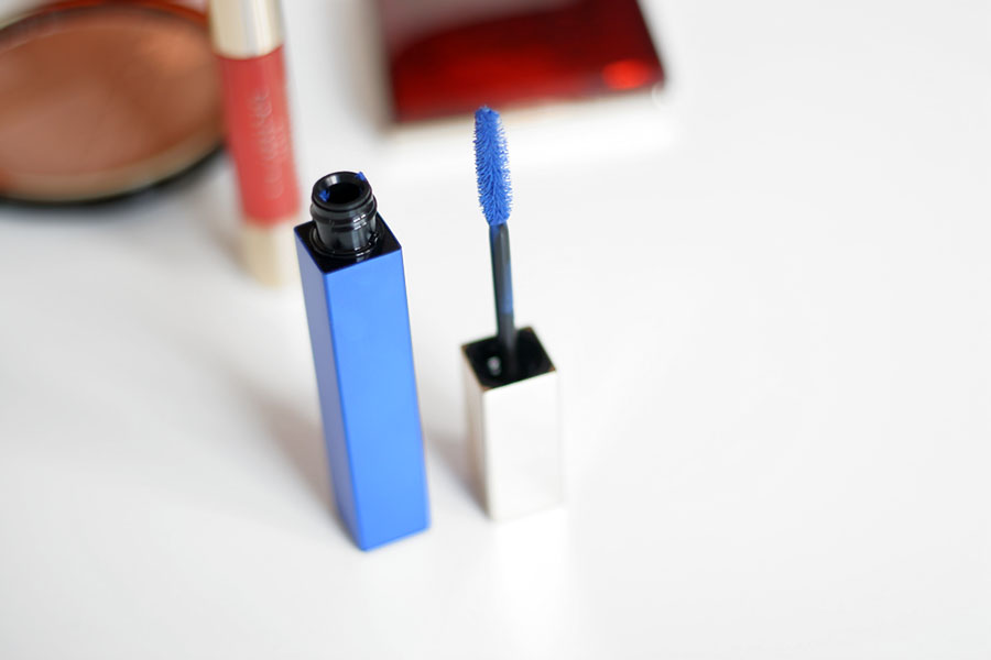 Colours of Brazil - Clarins / Truly Waterproof Mascara n°02 Curaçao