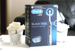 Triumph Black 7000 – Oral-B